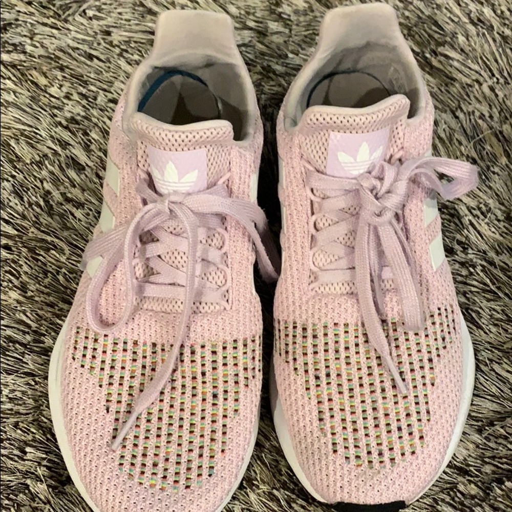 Adidas SWIFT Run shoes